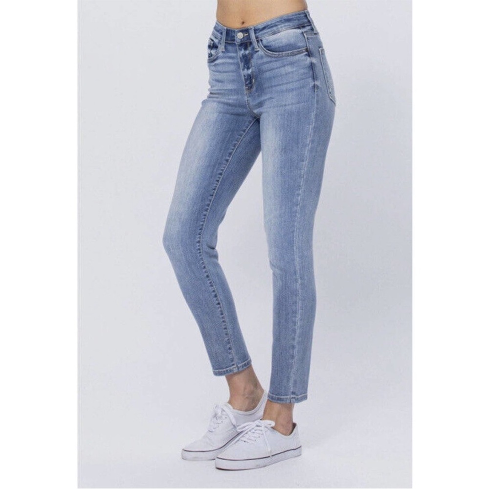 Judy Blue Womens 5/27 Relaxed Fit Jeans JB82336LT